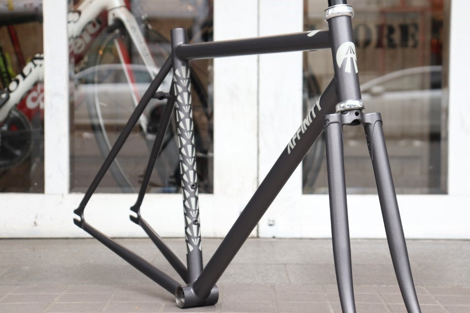 アフィニティ サイクルズ AFFINITY CYCLES メトロポリタン