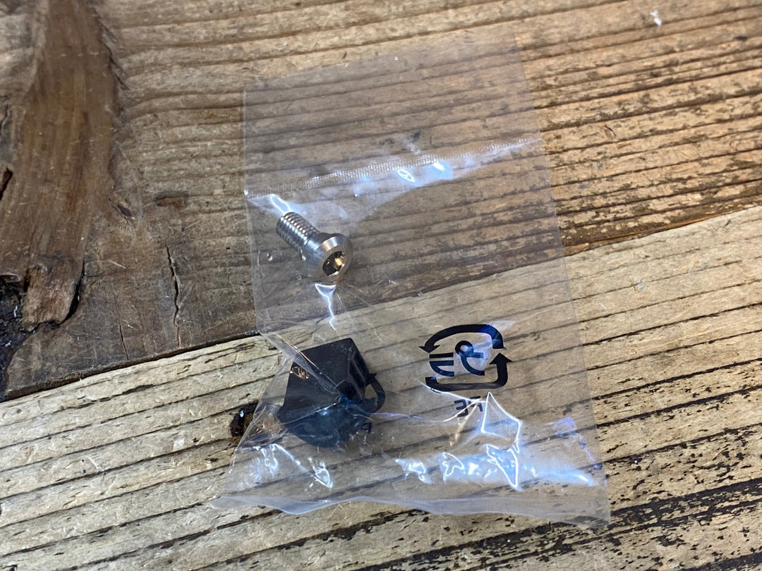 JV649 シマノ SHIMANO デオレ DEORE XT FD-M8070 フロントディレイラー 2s 66°-69° Di2 電動