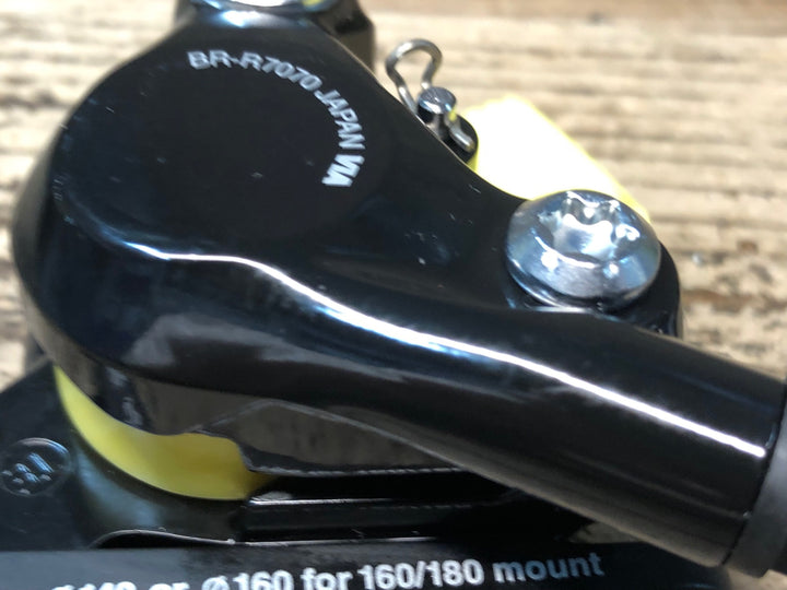 JQ305 シマノ SHIMANO 105 BR-R7070 ディスクブレーキ キャリパー 前後セット