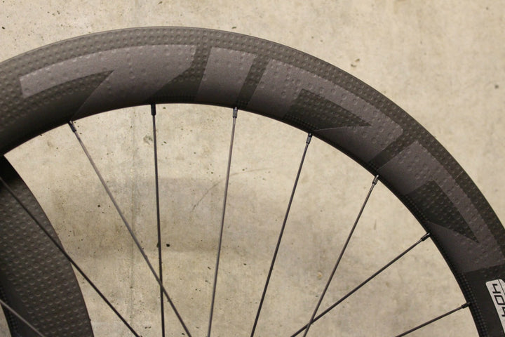 未使用品 ジップ ZIPP 404 ファイヤークレストディスク Firecrest Tubeless Disc シマノ 12/11S カーボン フックレス チューブレス ホイールセット 23C 【福岡店】