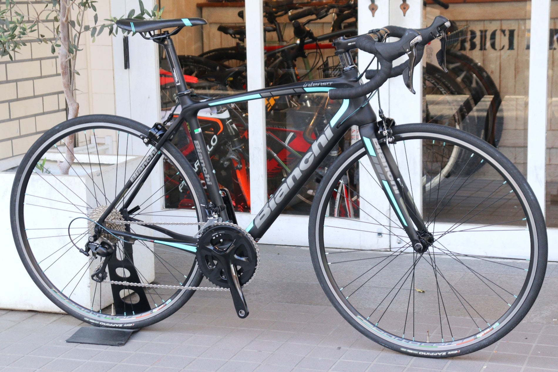 ビアンキ BIANCHI インテンソ INTENSO 2018モデル 53サイズ シマノ 105