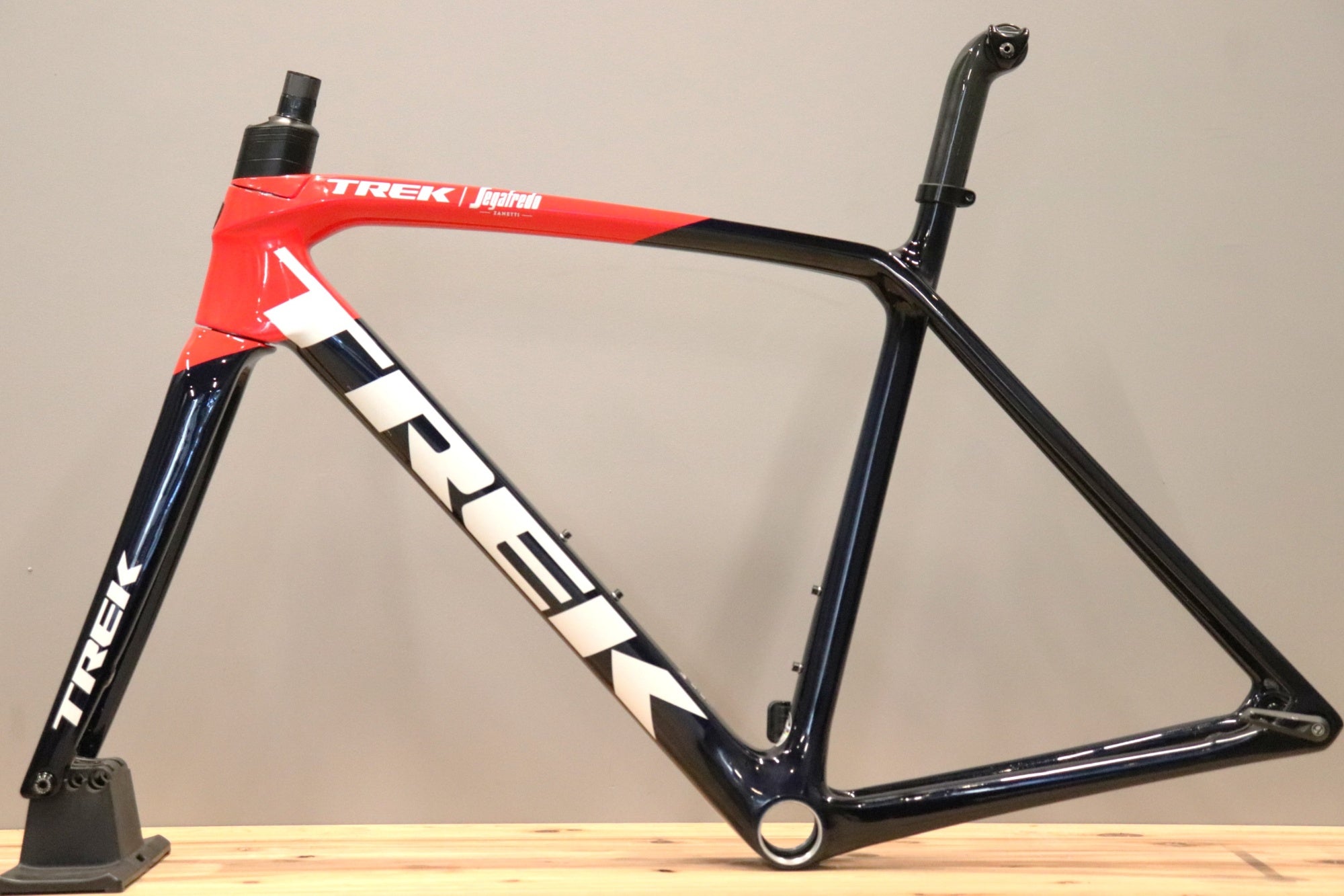 トレック TREK エモンダ EMONDA SLR DISC 2022モデル 54サイズ