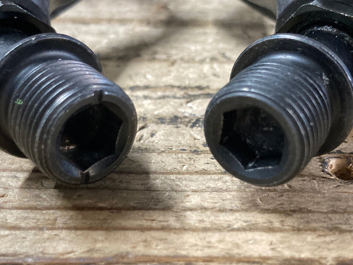 KB360 シマノ SHIMANO 105 PD-5800 ビンディングペダル SPD-SL ガリ傷あり
