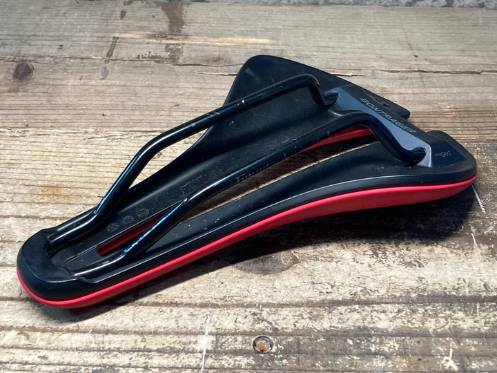 JF956 ボントレガー BONTRAGER アイオロスエリート AEOLUS ELITE サドル 赤 145mm