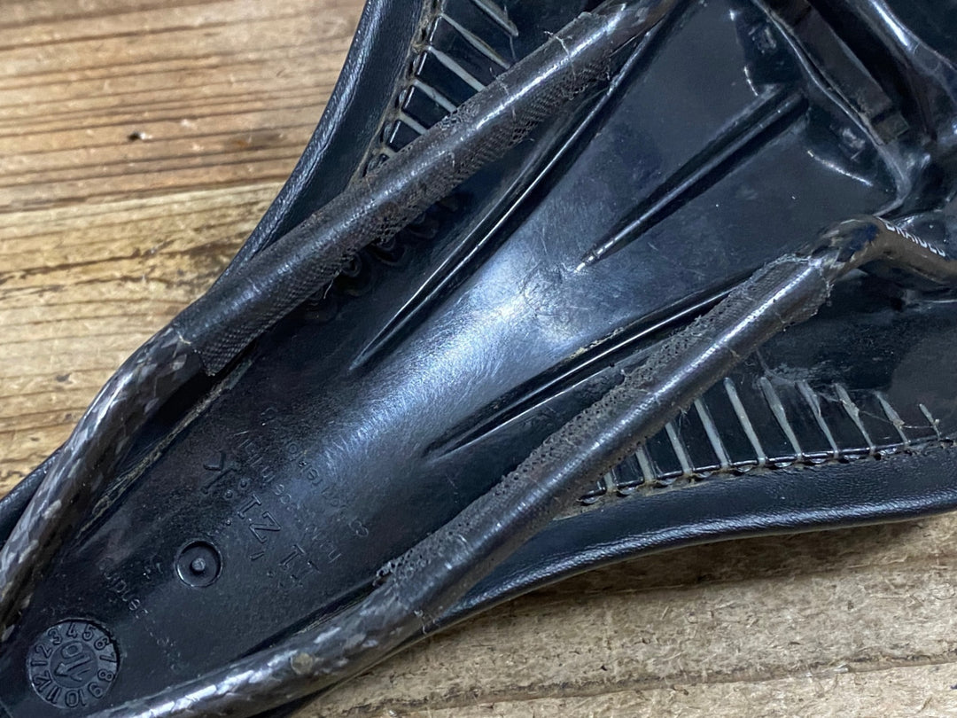 KC721 フィジーク fizik アリオネ ARIONE TRI2 サドル 黒 カーボンレール 130mm