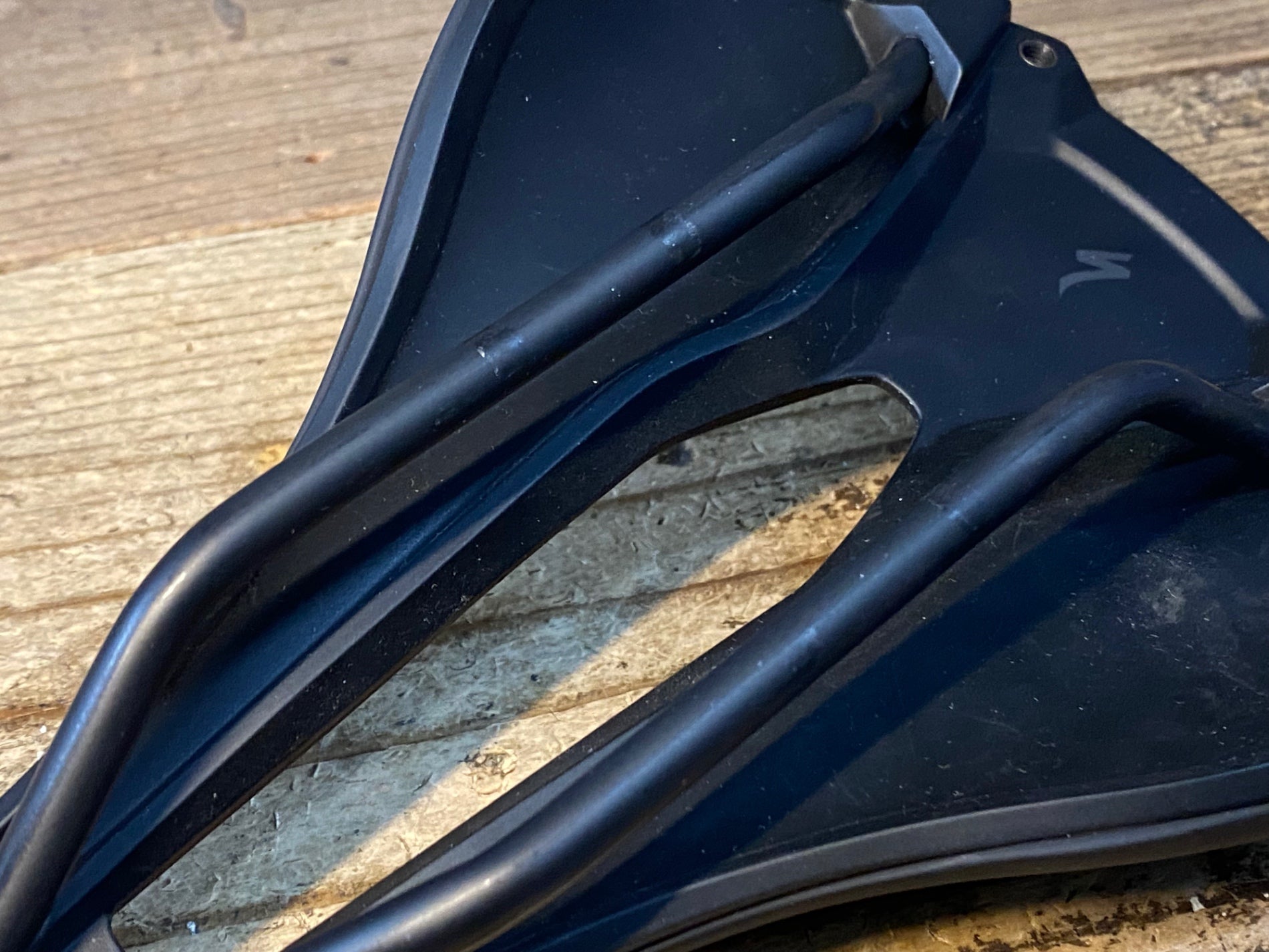 Specialized POWER サドル Hollow Tiレール 143mm JQ820 スペシャライズド SPECIALIZED POWER サドル 黒 143mm HOLLOW Ti
