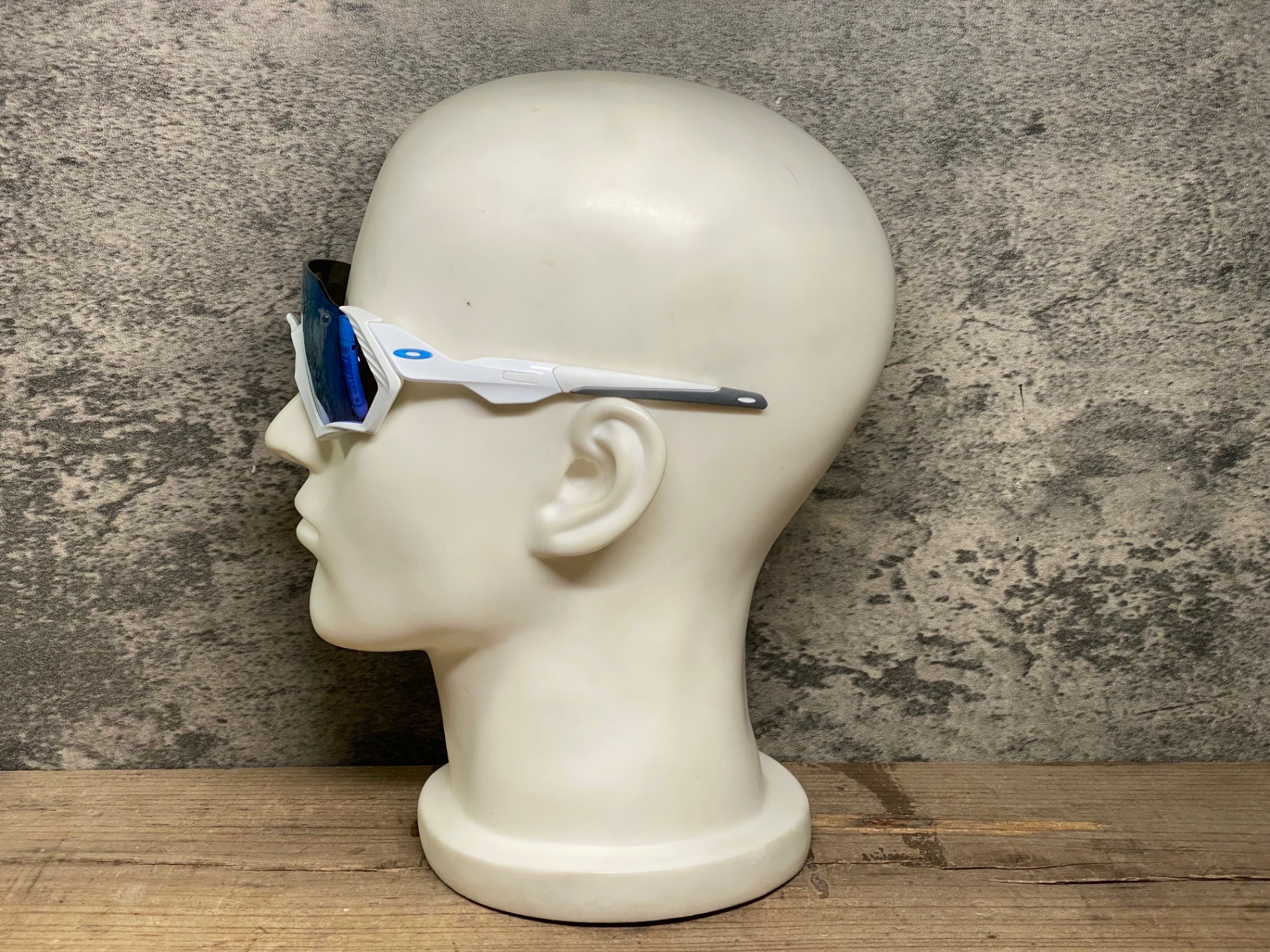 JG346 オークリー OAKLEY SUTRO S サングラス アイウェア 白 PRIZM