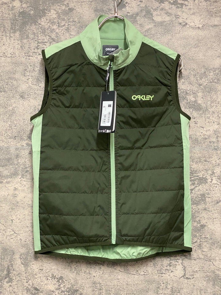JY856 オークリー OAKLEY ELEMENTS INSULATED VEST ジレ サイクルベスト 緑 M