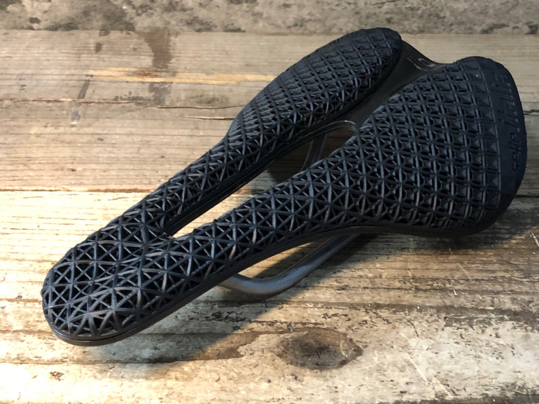 JR118 セライタリア selle italia NOVUS BOOST EVO 3D サドル Ti316レール 145mm