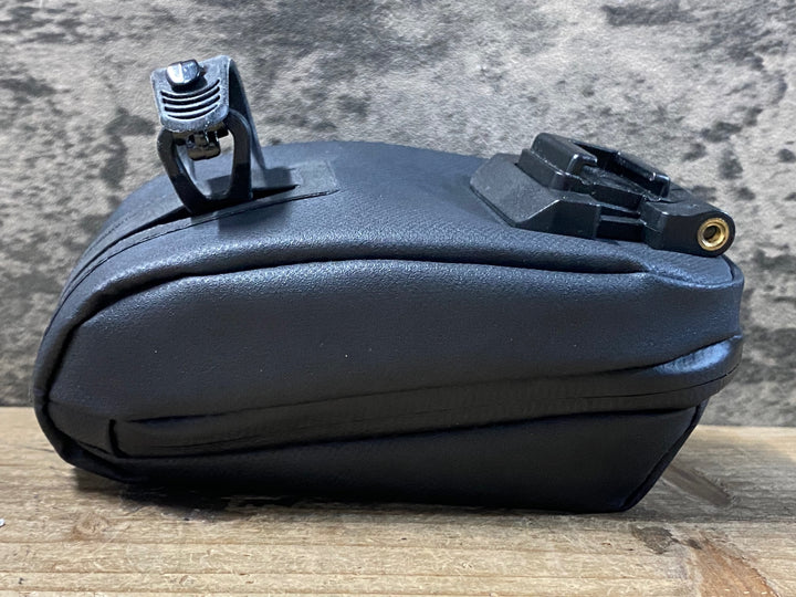 KB675 トレック TREK ブレンダー BLENDR サドルバッグ 防水 黒