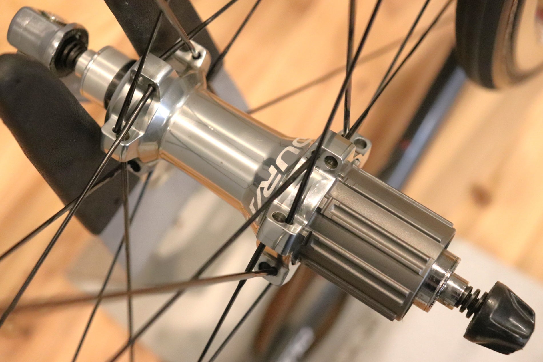 シマノ SHIMANO デュラエース DURA-ACE WH-7850 C24 TU カーボン