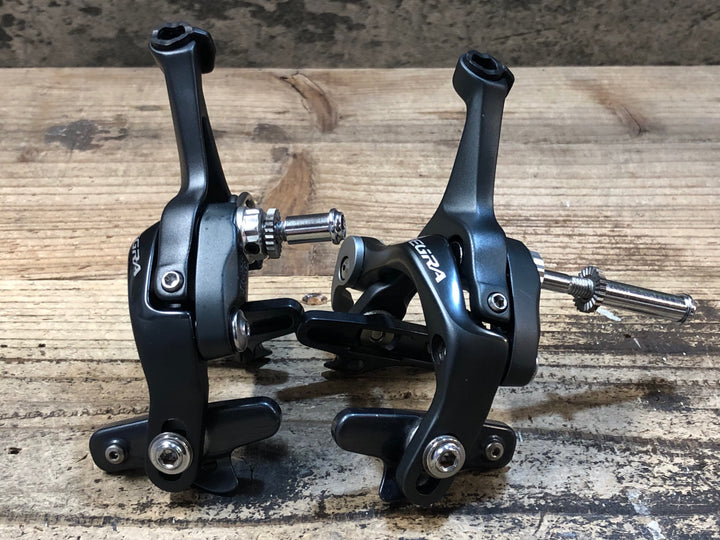JQ292 シマノ SHIMANO アルテグラ ULTEGRA BR-6700 ブレーキキャリパー 前後セット ※アジャスターボルト シュー欠品