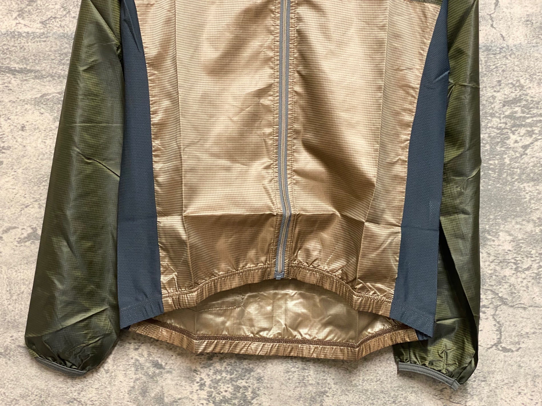 JO907 カペルミュール KAPELMUUR ウインドブレイカー 千鳥格子 モス