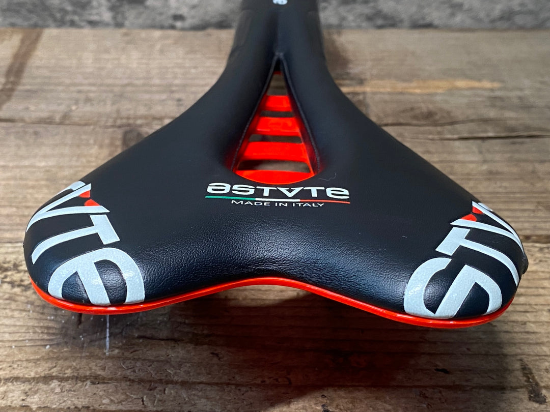 JP011 アスチュート ASTVTE SKY 3.0 サドル 黒 カーボンレール 135mm