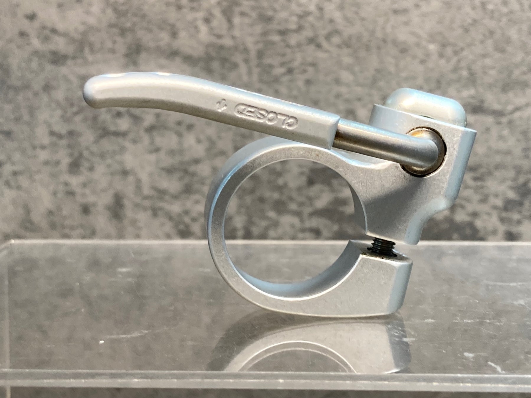 IZ981 ポール PAUL quick release seatpost collar シート