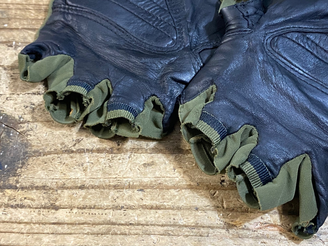 KB062 ラファ Rapha 指切 グローブ オリーブ サイズ不明