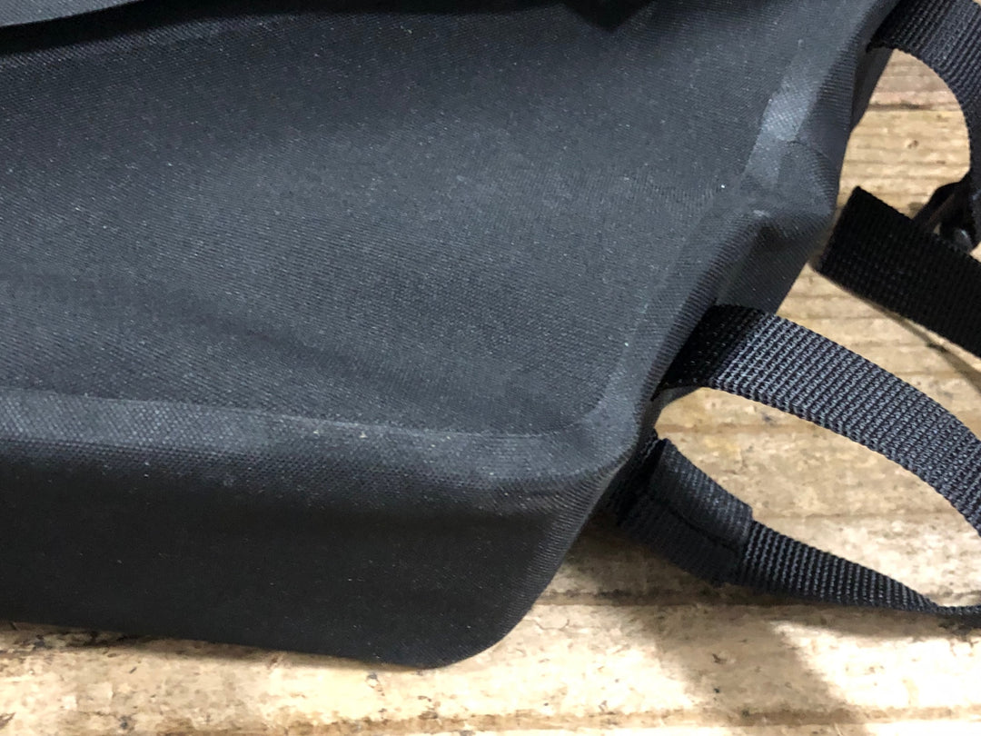 KM761 アピデュラ APIDURA RACING FRAME BAG フレームバッグ 黒 2.4L