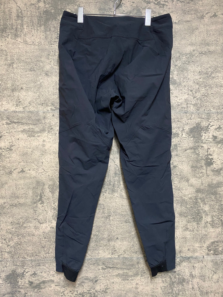 JP816 スペシャライズド SPECIALIZED トレイルパンツ 黒 32