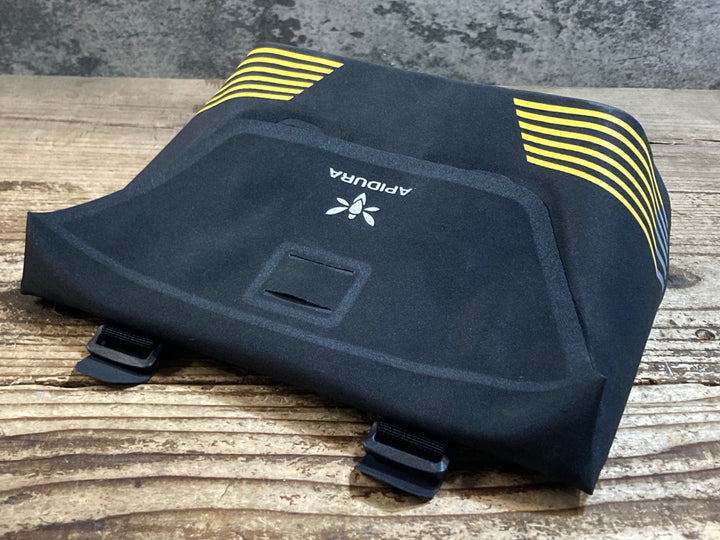 KB167 アピデュラ APIDURA RACING HANDLEBAR PACK 2.0L ハンドルバーバッグ