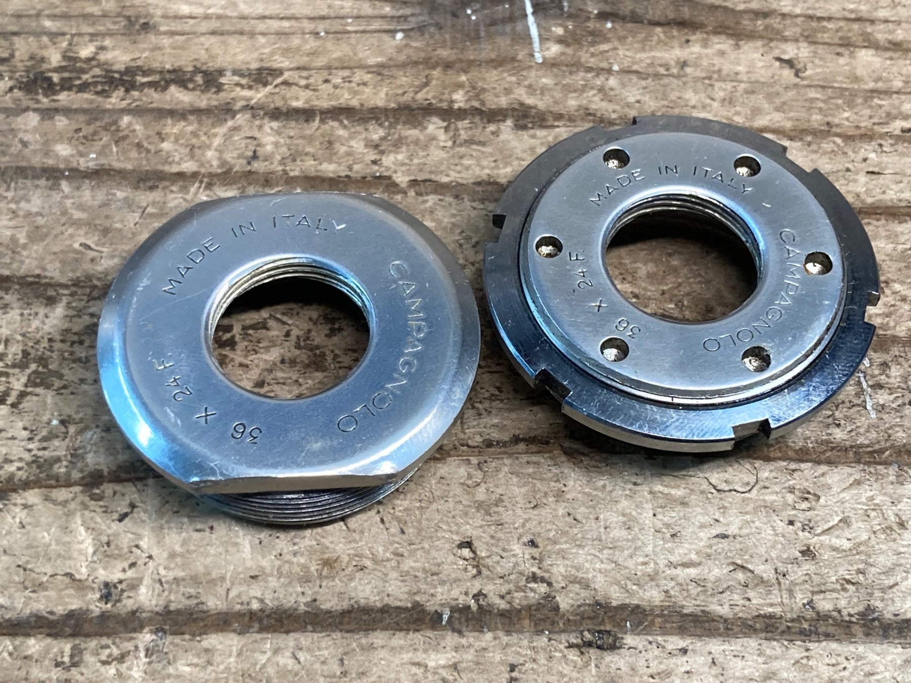 JH346 カンパニョーロ CAMPAGNOLO レコード RECORD BB ITA 軸長111mm