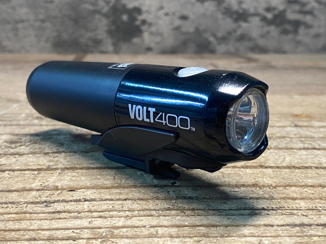 JJ373 キャットアイ CATEYE VOLT400 フロントライト 点灯確認済