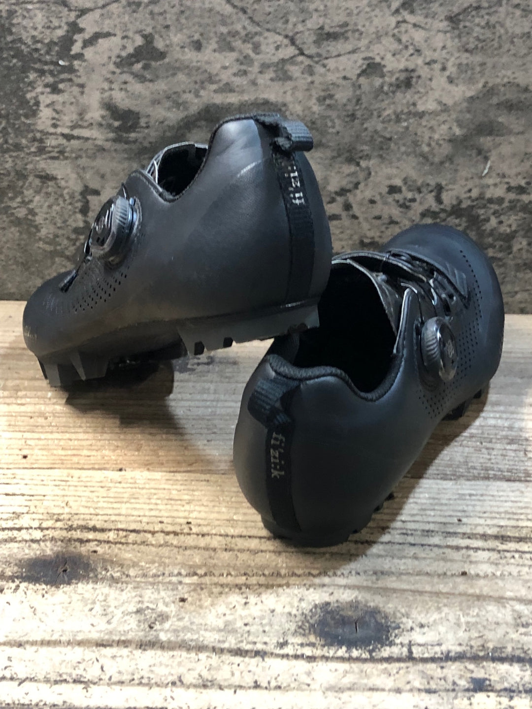JY777 フィジーク fizik TERRA X5 Shoes ビンディングシューズ 黒 EU40.5 2穴