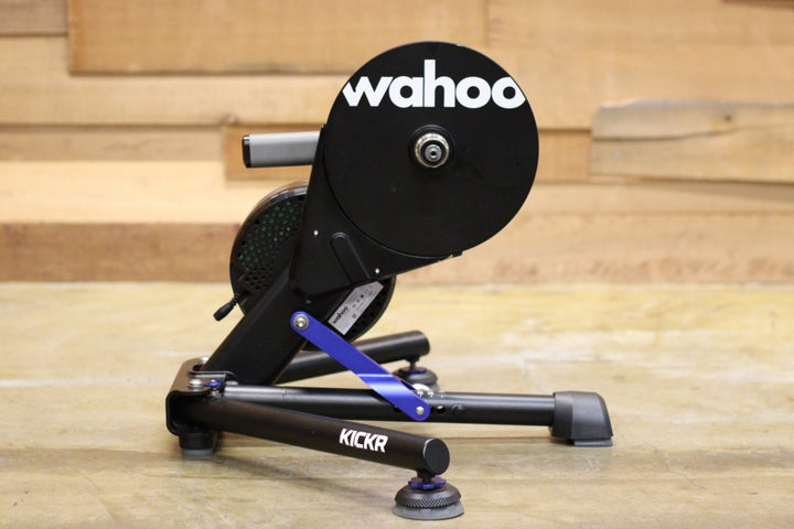 ワフー WAHOO キッカー KICKR V5 ダイレクトドライブ スマートトレーナー ローラー台 【立川店】