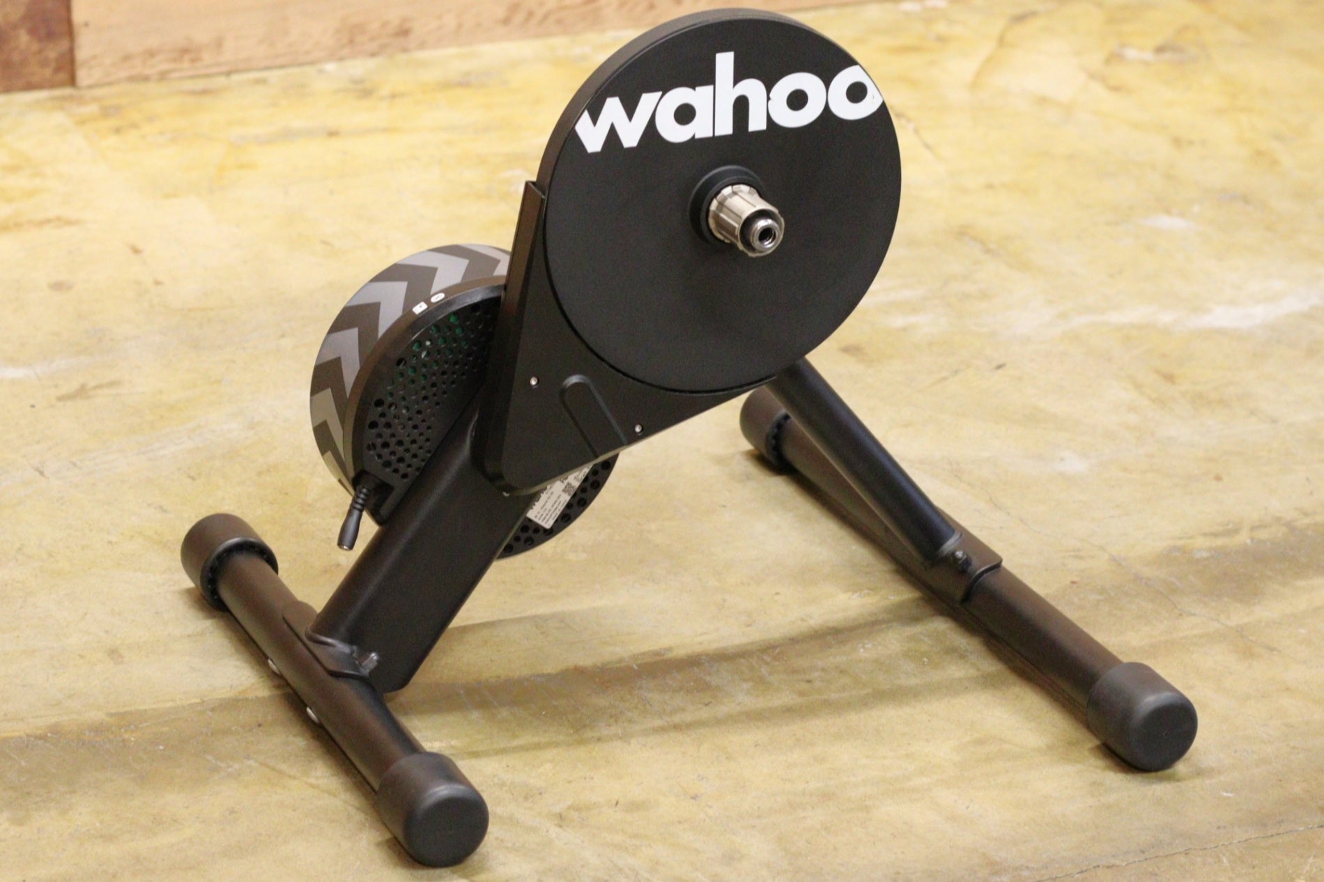 ワフー WAHOO キッカーコア KICKR CORE ダイレクトドライブ スマート