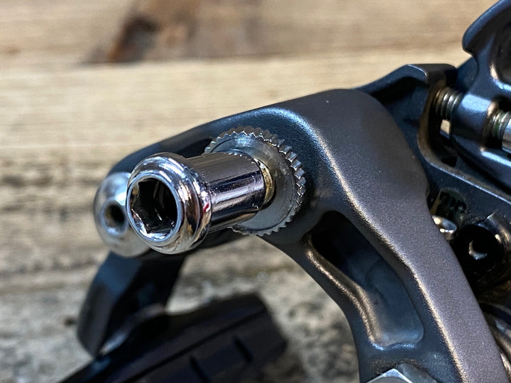 JQ014 シマノ SHIMANO アルテグラ ULTEGRA BR-6800 キャリパーブレーキ 前後セット ※シューホルダー非純正