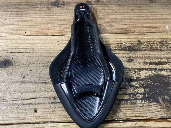 KN270 フィジーク fizik ARIONE R1 サドル 黒 regular BRAIDEDレール