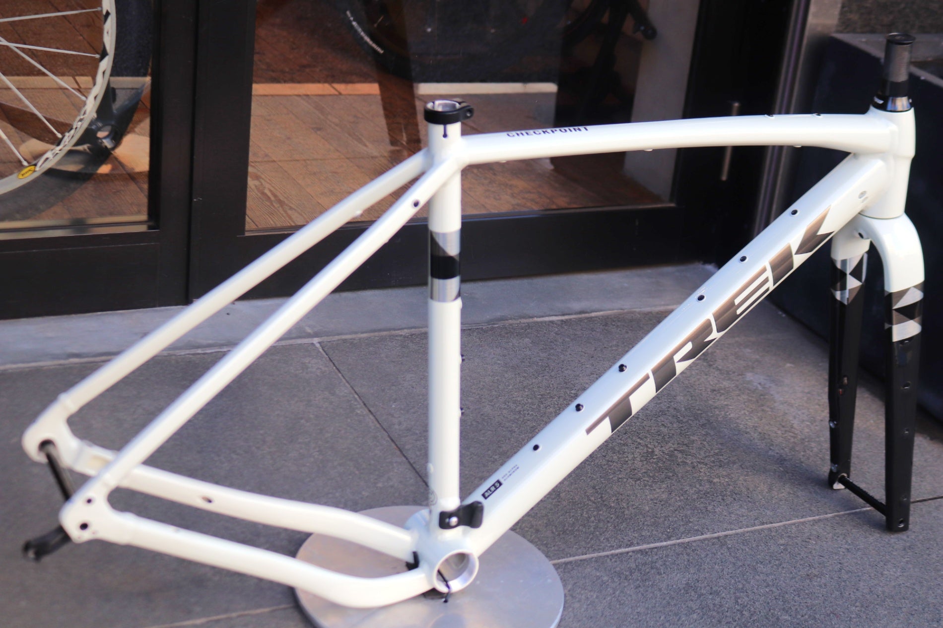 【直接受け取り 】Trek アルミフレーム ロードバイク トレック TREK チェックポイント CHECKPOINT ALR 5 2022モデル 54
