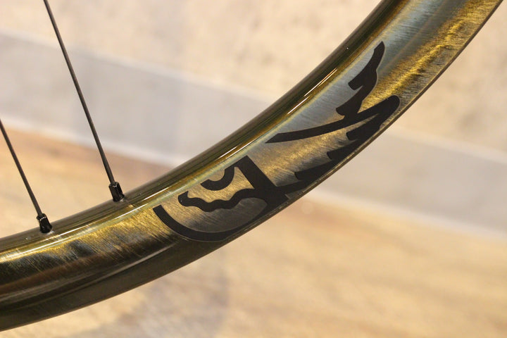 カンパニョーロ CAMPAGNOLO シャマル カーボン SHAMAL CARBON DB カーボン チューブレス ホイールセット シマノ 11/12S 21C【名古屋店】