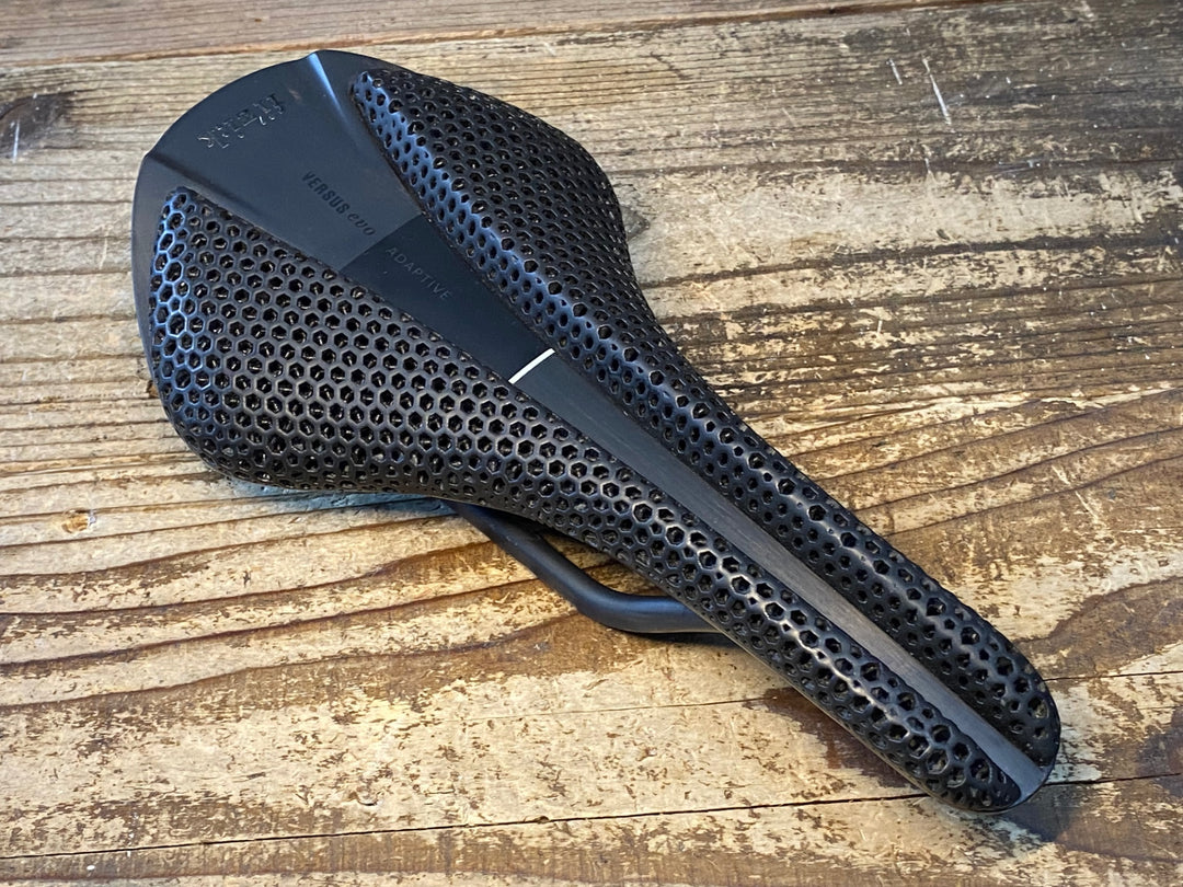 JX287 フィジーク fizik アンタレス VERSUS EVO ANTARES 00 ADAPTIVE サドル 黒 カーボンレール 139mm