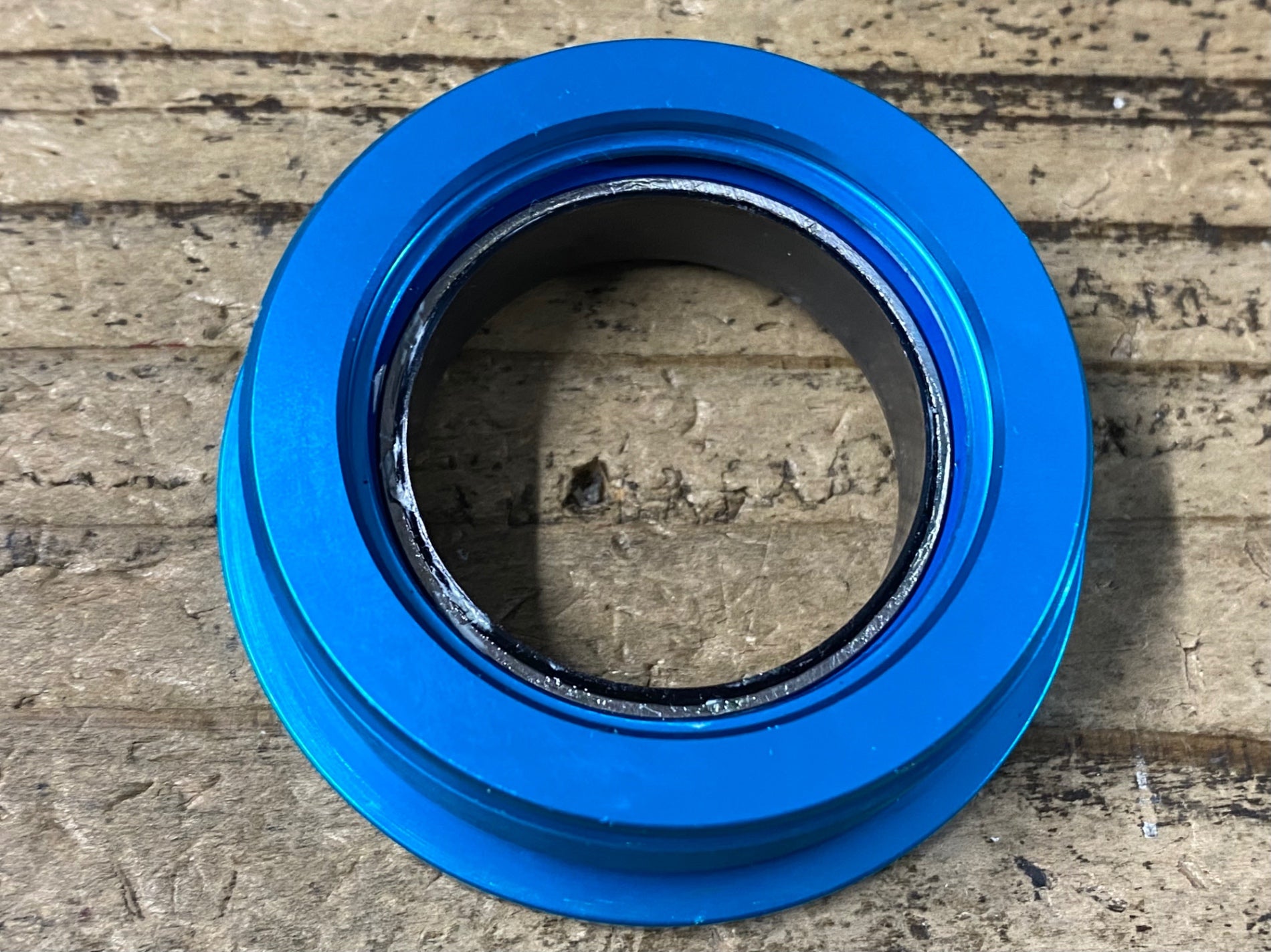 KH218 セラミックスピード CERAMICSPEED T47 BB ボトムブラケット 青