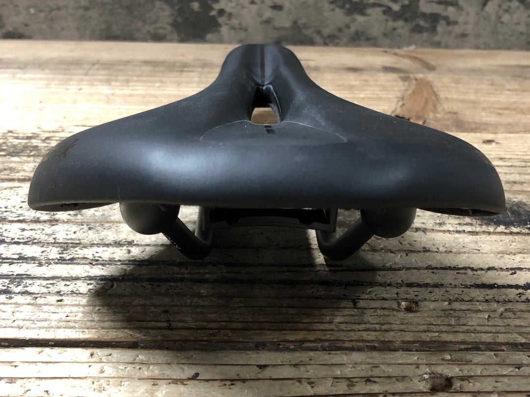 JZ389 フィジーク fizik アンタレス Antares R3 Open サドル KiuMレール140
