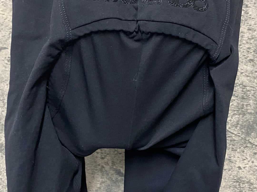 JQ755 エチュオンド ETXEONDO ビブショーツ 黒 S