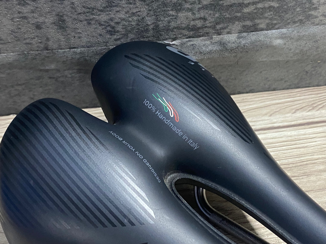 KE950 SELLE SMP HYBRID サドル 黒 140mm aisi 304 tubeレール