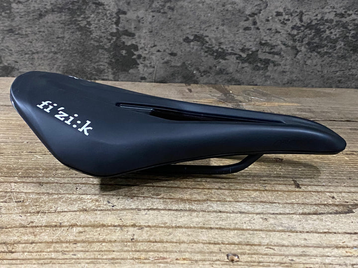 KL307 フィジーク fizik VENTO ARGO R5 サドル 黒 140mm S-Alloyレール