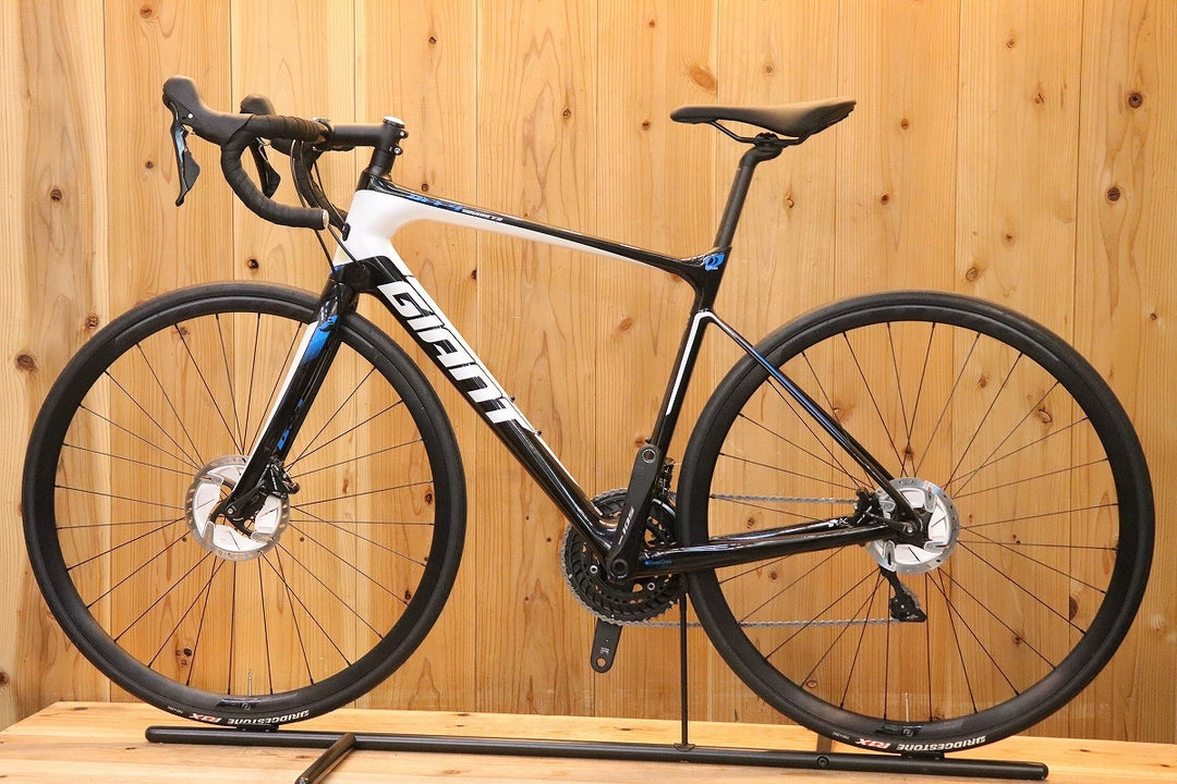 ジャイアント GIANT ディファイ DEFY ADVANCED 2 2017年モデル Mサイズ シマノ 105 R7020 11S カーボン ロードバイク 【芦屋店】