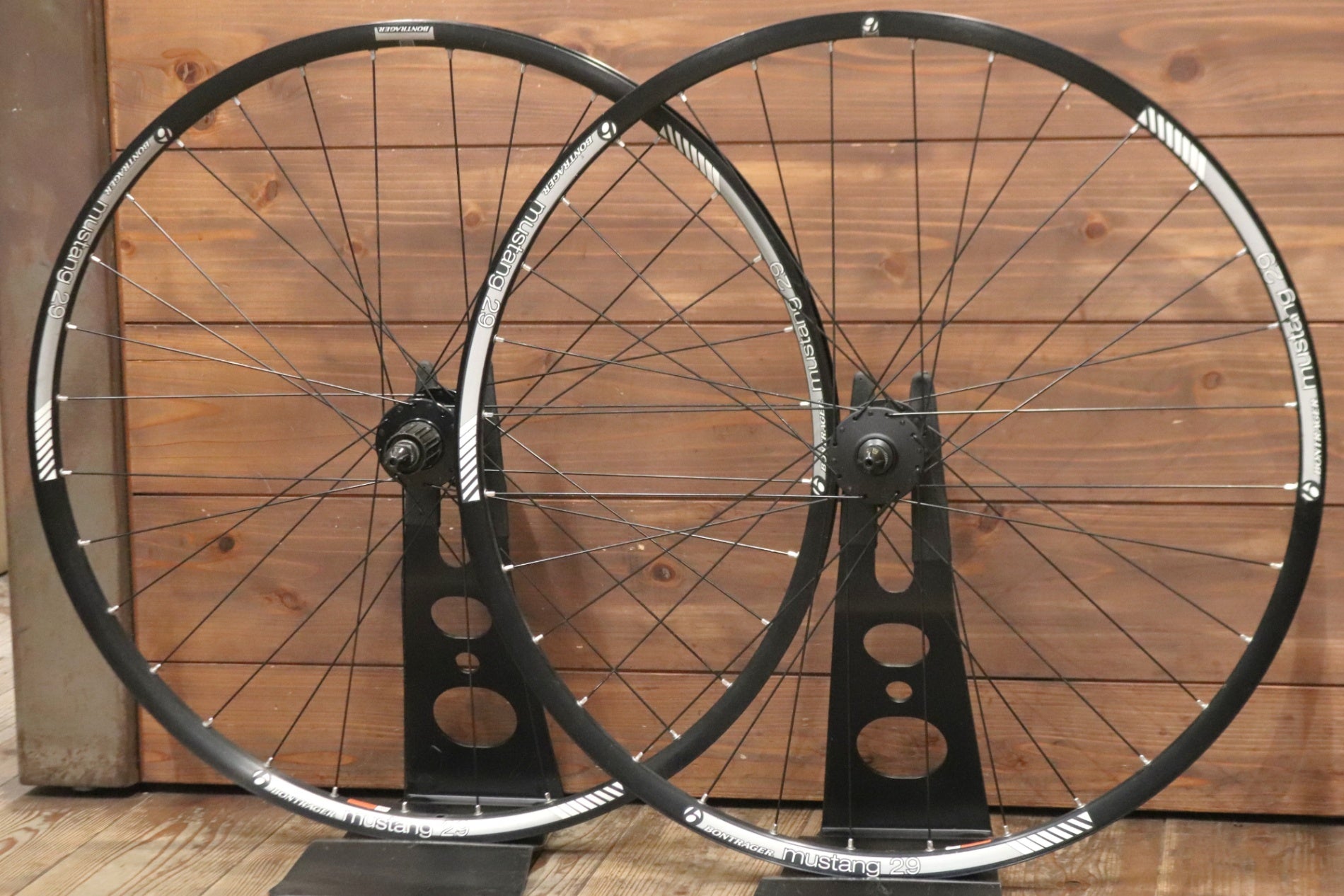 トレック ボントレガー BONTRAGER チューブレスレディ ホイール 29 ボントレガー BONTRAGER マスタング MUSTANG 29 TLR アルミ