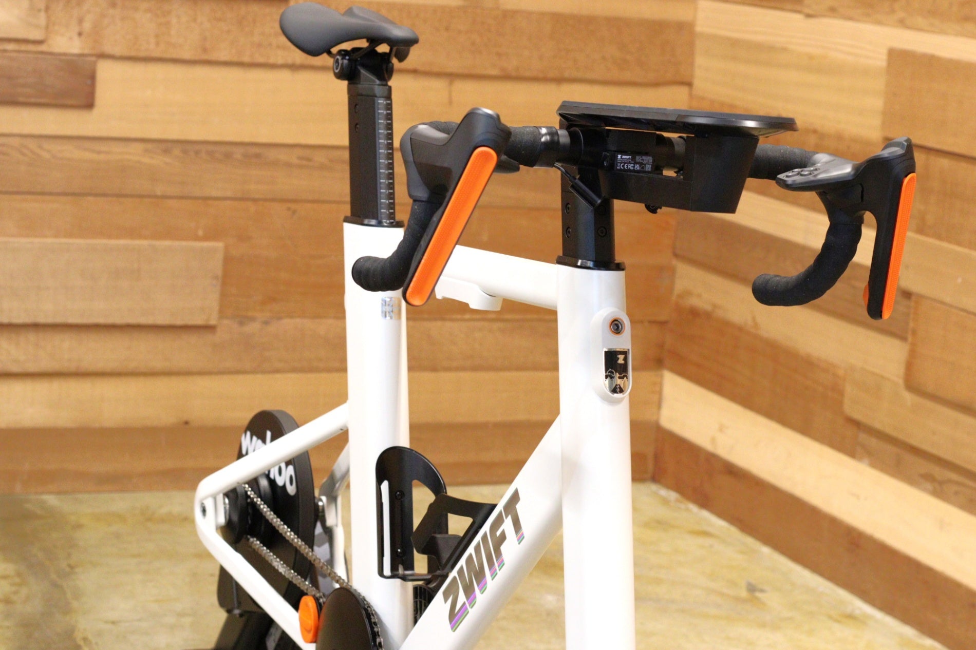 ズイフトライド Zwift Ride with キッカーコア KICKR CORE 1 スマート