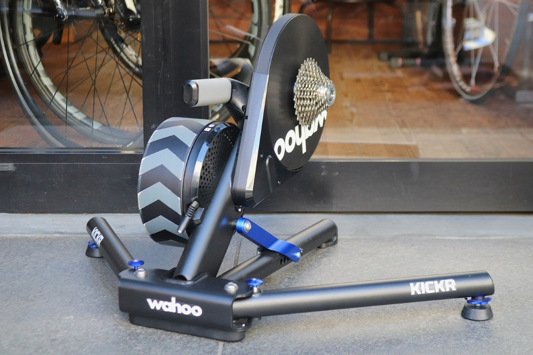 ワフー WAHOO キッカー KICKR V4 スマートトレーナー ローラー台 ZWIFT対応 【東京南麻布店】