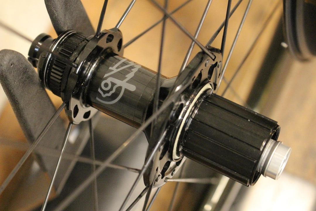 カンパニョーロ CAMPAGNOLO シャマル カーボン SHAMAL CARBON DB カーボン チューブレス ホイールセット シマノ 11/12S 21C 【福岡店】