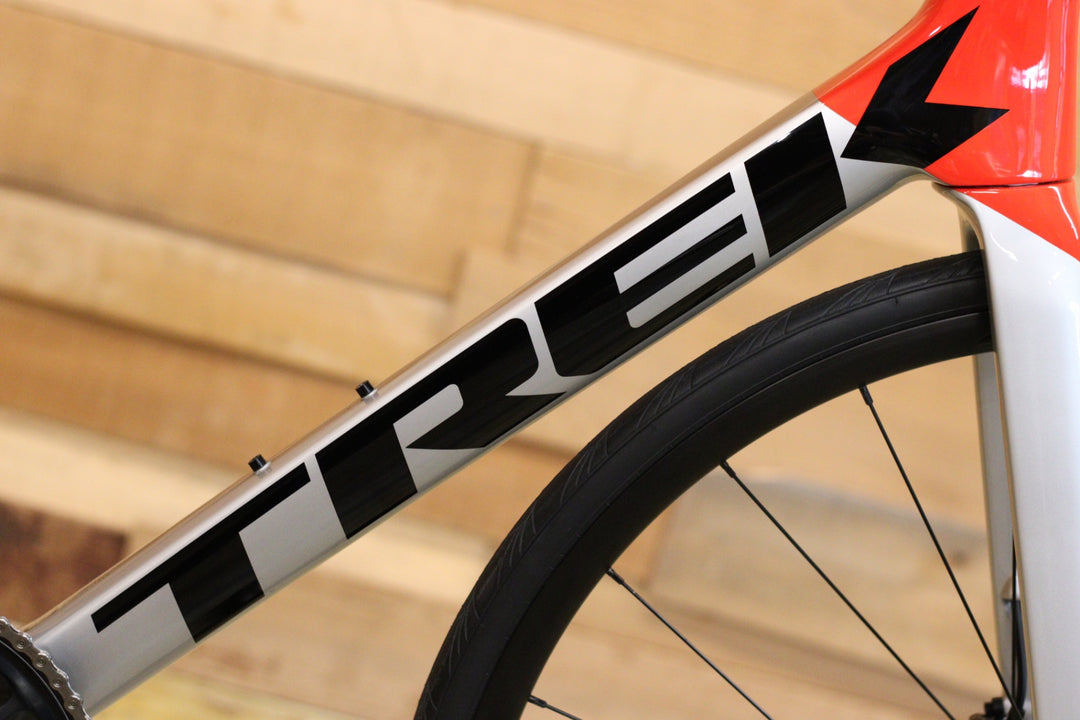 トレック TREK エモンダ EMONDA SL6 DISC 2023 56サイズ シマノ 105 R7020 MIX 11S カーボン ロードバイク 【立川店】
