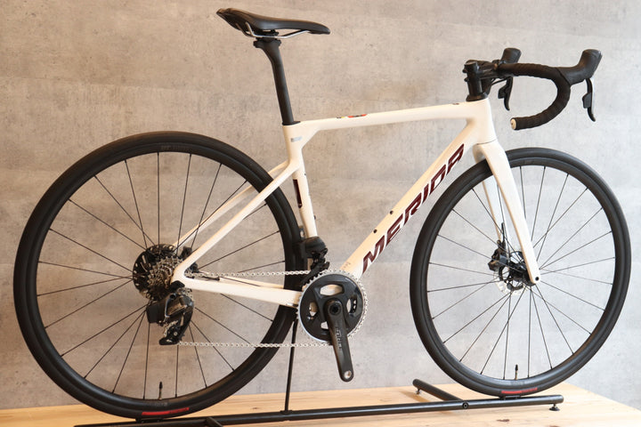 決算SALE メリダ MERIDA スクルトゥーラ SCULTURA 8000 2025モデル XSサイズ SRAM FORCE e-Tap AXS 12S カーボン ロードバイク 【さいたま浦和店】