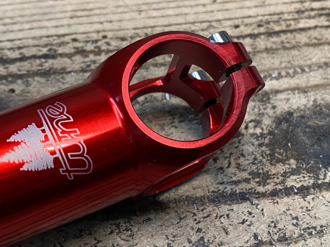 JO829 TUNE Geiles Teil 4.0 Stem アルミ ステム 赤 85mm Φ31.8 OS