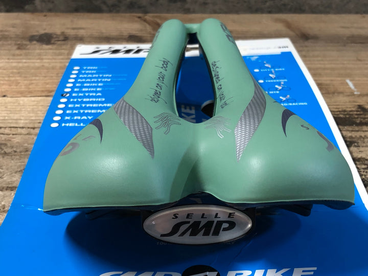 KL118 SELLE SMP EXTRA サドル ライトグリーン ※擦れ