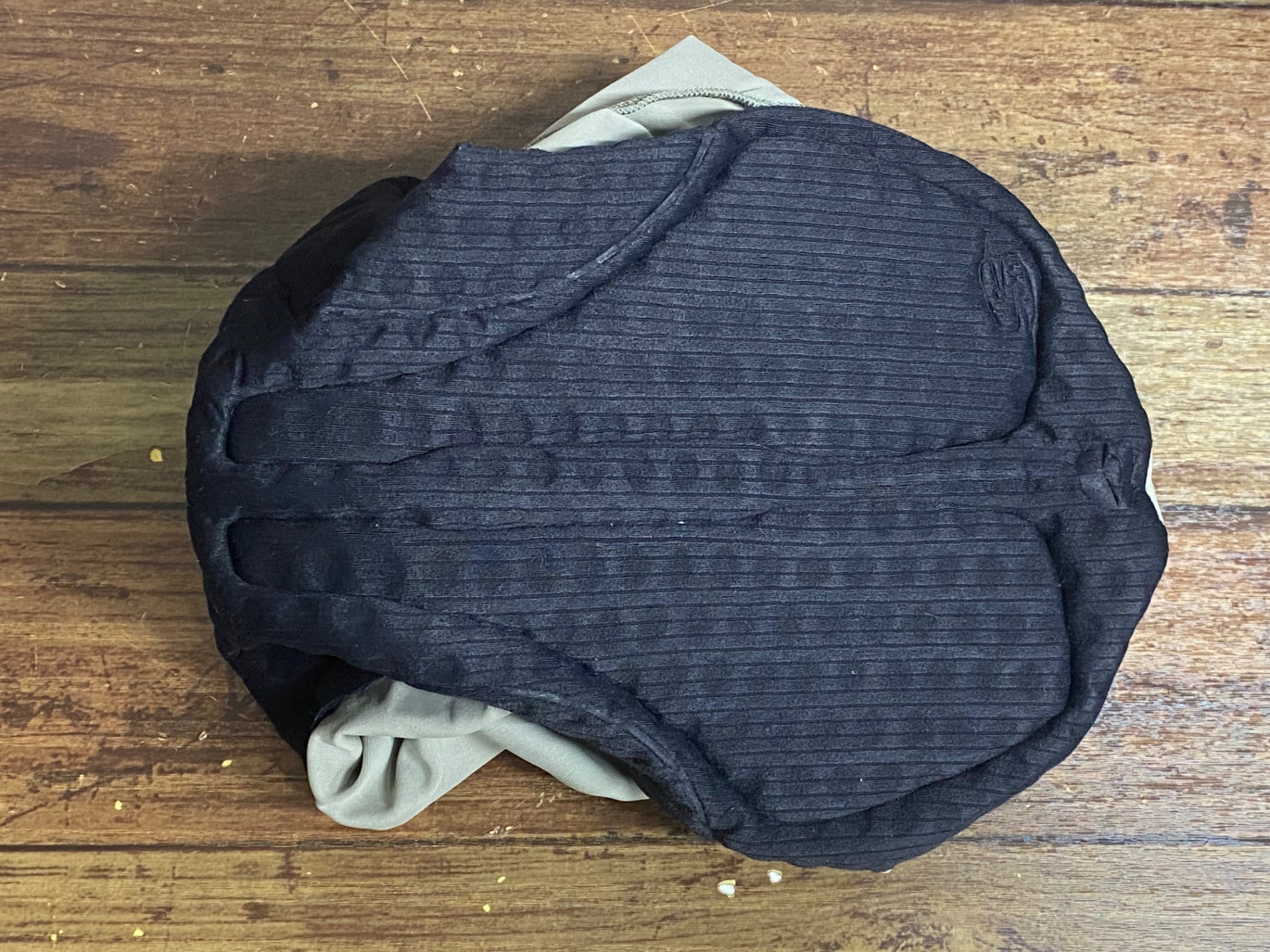 JT487 アソス ASSOS EQUIPE R BIB SHORTS S11 ビブショーツ グレー 黒