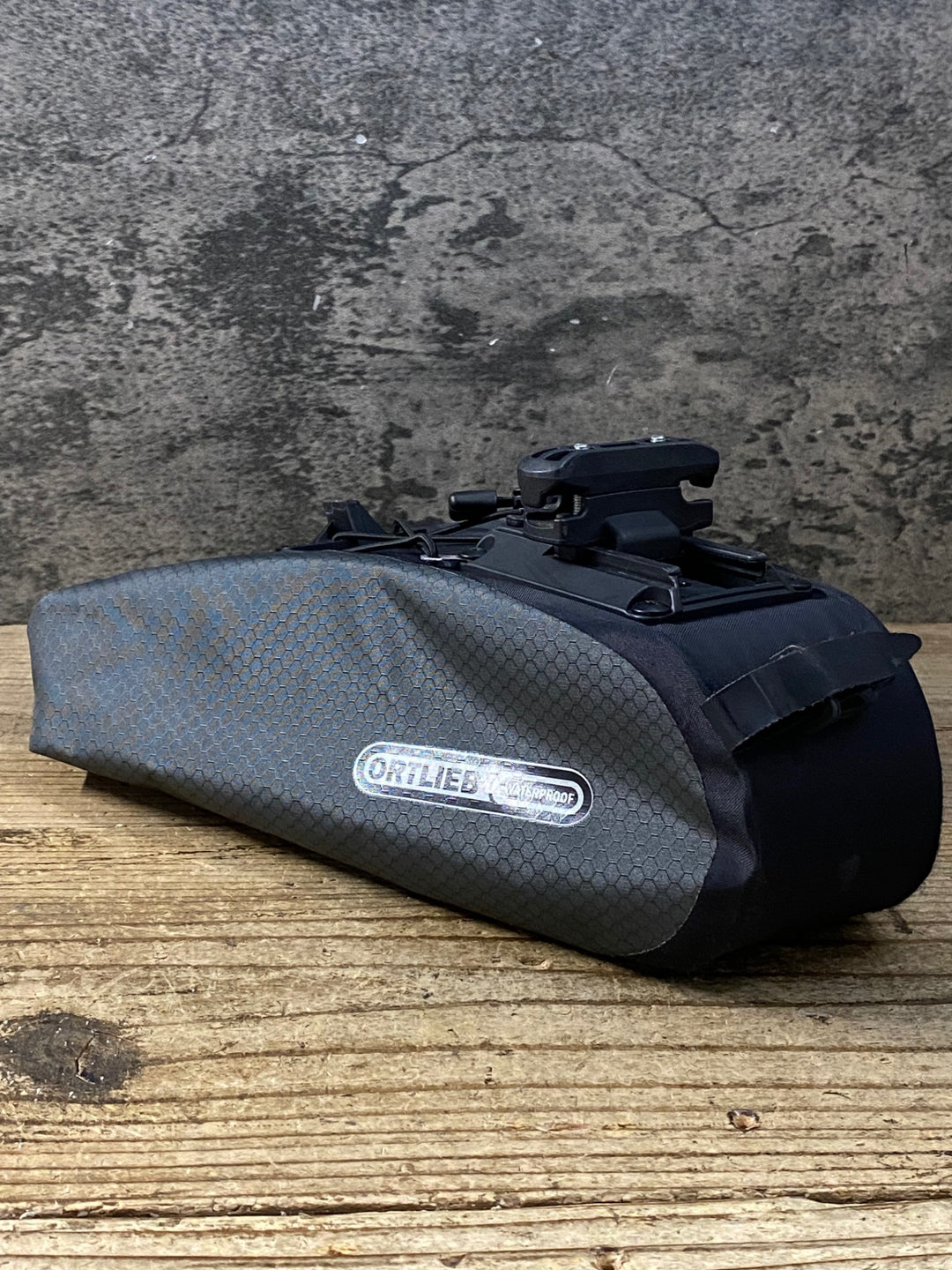 JY845 オルトリーブ ORTLIEB サドルバッグ グレー ※カスタム品のためジャンク