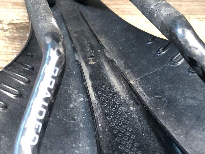 JN282 フィジーク fizik アリオネ ARIONE R1 VERSUS EVO CARBON サドル カーボンレール 130mm ※先端部剥がれのためジャンク